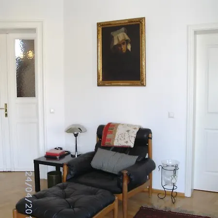 Fiedler Apartment *